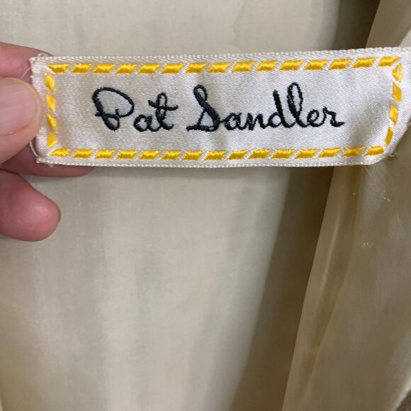 Vintage Mod Gold Knit Sequin Lined Rhinestone Collar Shift Dress Pat Sandler - Picture 9 of 10